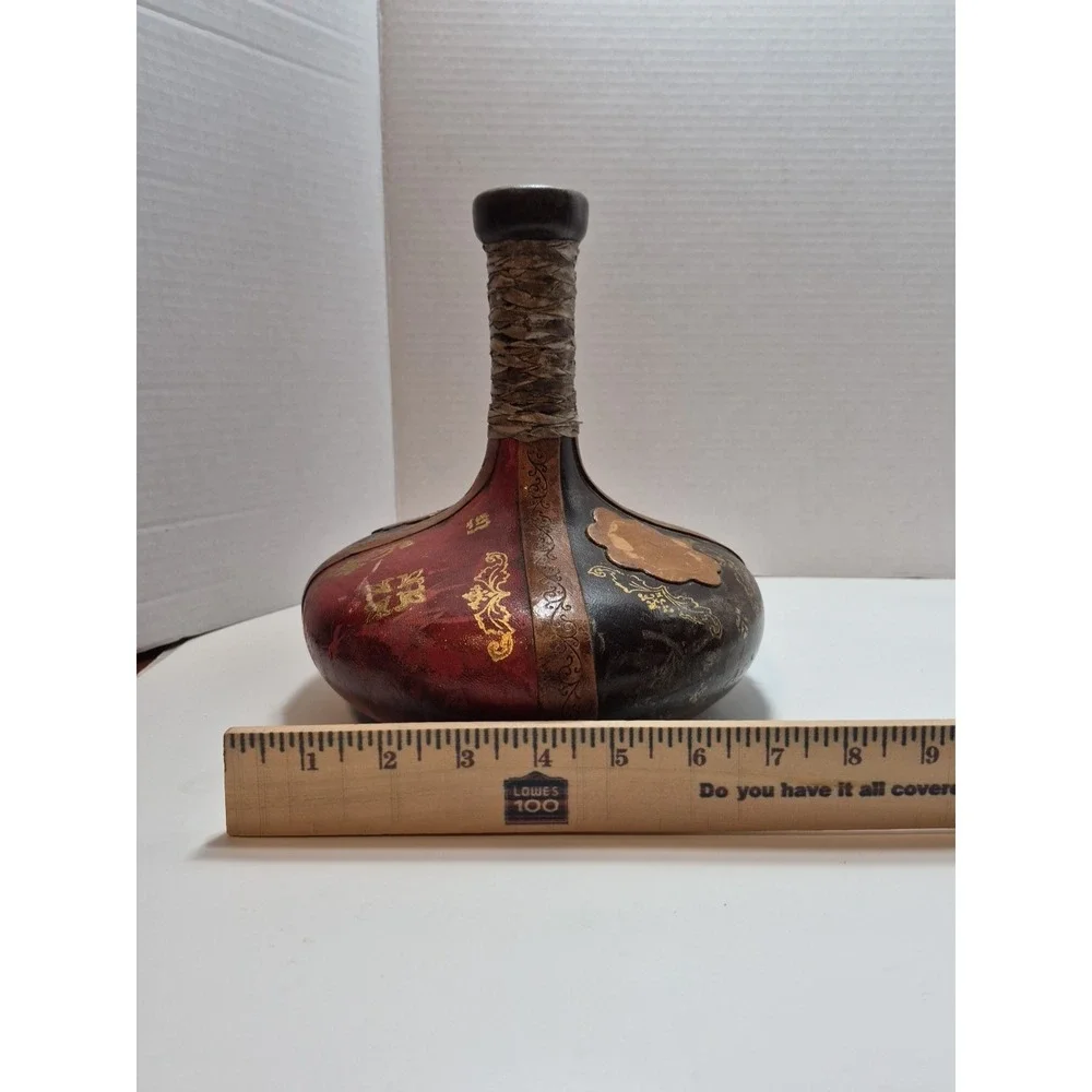 Vtg Italy Leather Covered Wine Bottle Decanter 